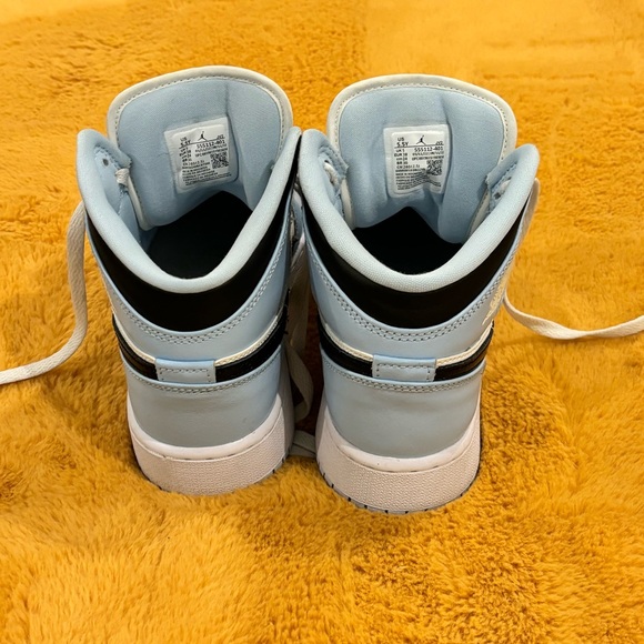 Nike Air Jordan 1 Mid 'Ice Blue' 5.5Y - Picture 4 of 6